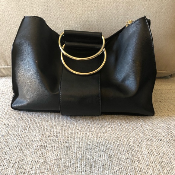 BP black bag | and it’s like new in a good condition - Picture 2 of 11
